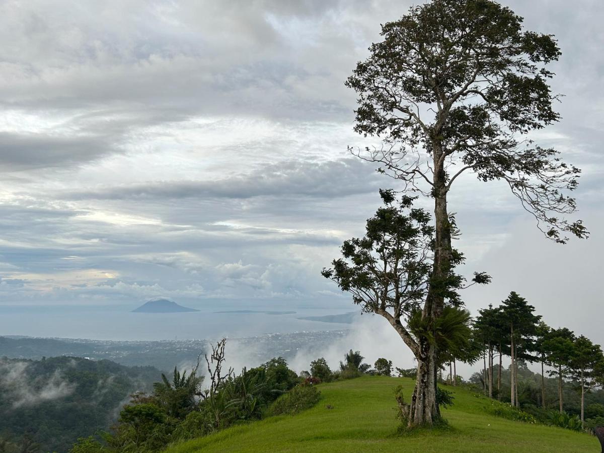 K2 Lembeh Dive Resort Bitung 外观 照片